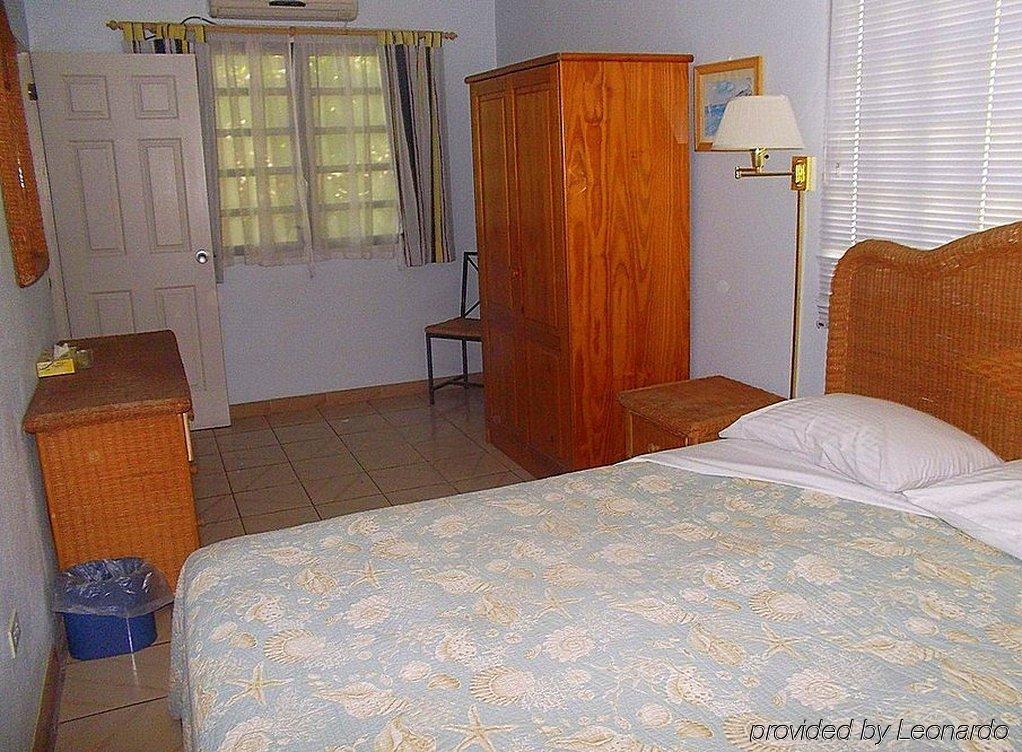 Turquoise Shell Inn Saint Martin Exterior photo